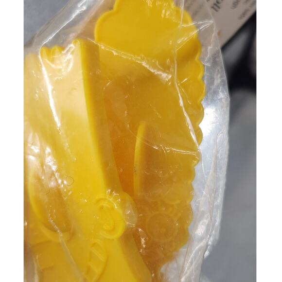 Wilton Cookie Cutters 5 Pieces The Simpsons Family Vintage 1990 NIP Baking - Picture 4 of 8